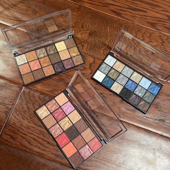 Makeup - Picture 2 of 2